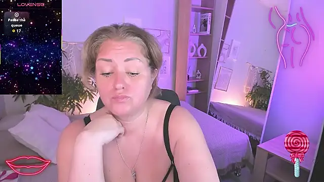 แชท XXX สดของ JenniferLight