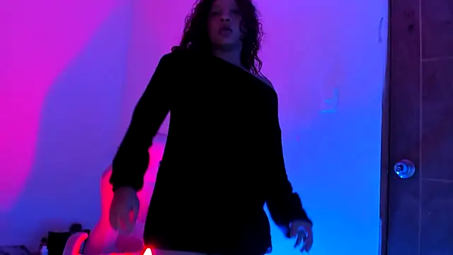 Chat XXX ao vivo de Emily_Coper18