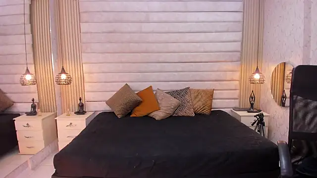 VictoriaaBlair's Live XXX Chat