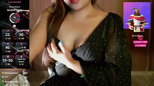 Chat XXX en directo de AadhiraNayra