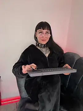 Ravenna666_ Adlı Modelin Canlı XXX Sohbeti