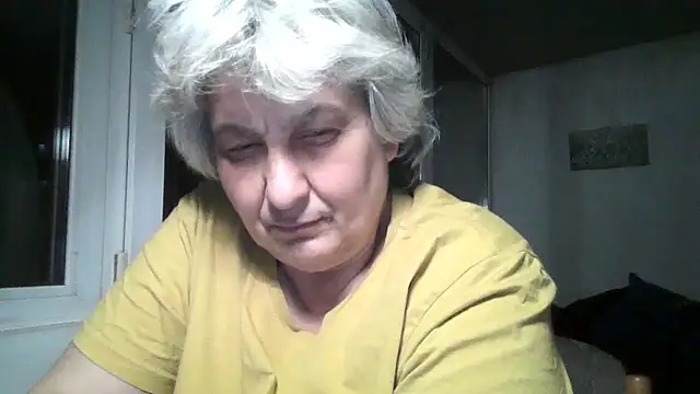 Chat +18 de ExquisiteMature ao vivo