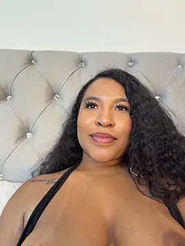 izzybelmonth12 Chat XXX live