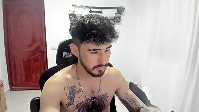 DmitriSanders 在線直播表演