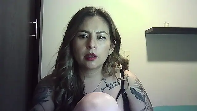 Živý XXX chat Valery__Rouse_