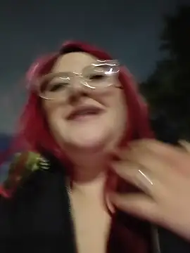 XXX chat uživo modela JuliiGrey