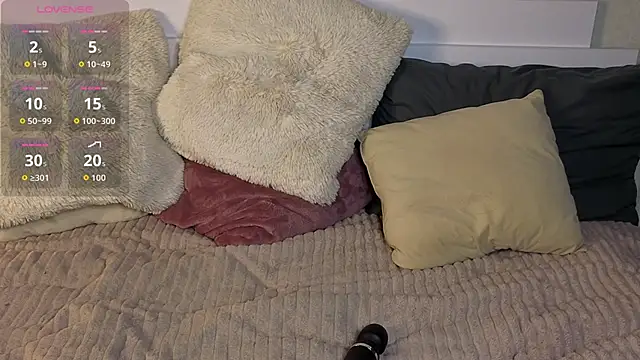 JulietteRain Chat XXX live