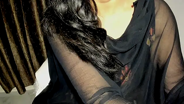 TheShyGirl_ Chat XXX in diretta