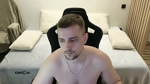 Larstar01's Live XXX Chat