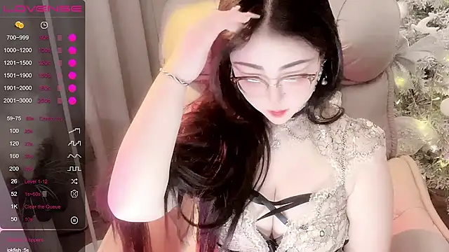 Monica-666888- 现场XXX聊天