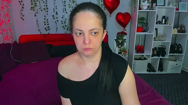 Show modela DarlingMilf na web-kameri