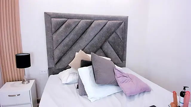 Онлайн чат XXX ViolettaRousee_