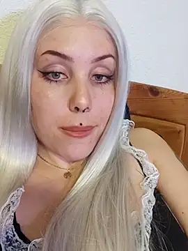 Provocunt Adlı Modelin Canlı XXX Sohbeti