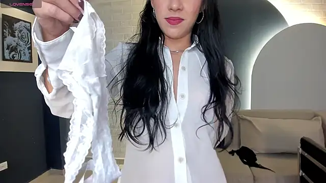 AmaliaCrus Adlı Modelin Canlı XXX Sohbeti