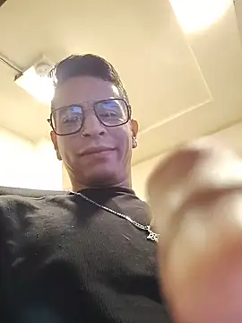 Show modela Juann-cock na web-kameri