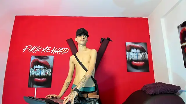 SKYN_MAN Chat XXX live