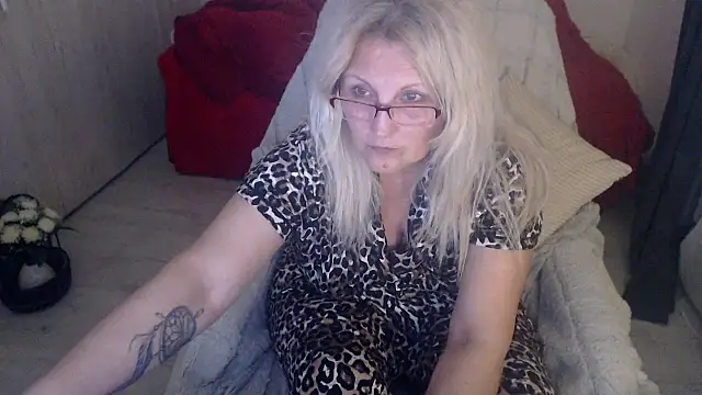 Divineblond – webcam-show