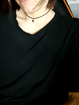 Chatroom XXX en direct de Aashikalaa