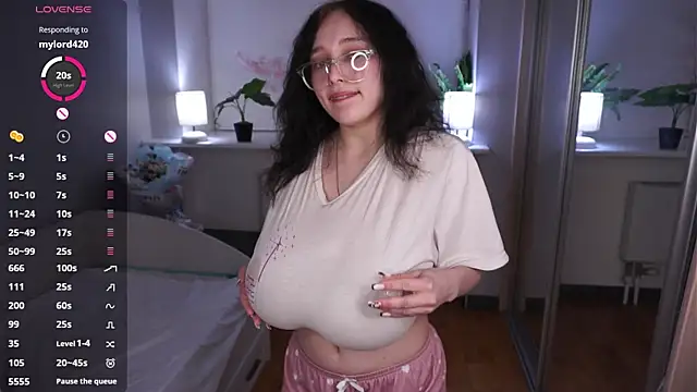 Živý XXX chat HannaHayles