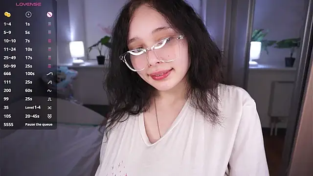 XXX chat uživo modela HannaHayles