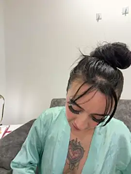 EmmyEvans1: απευθείας συνομιλία ΧΧΧ