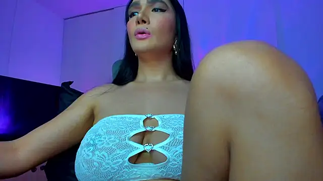 savanna013's Webcam Show