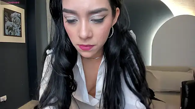 XXX chat uživo modela AmaliaCrus