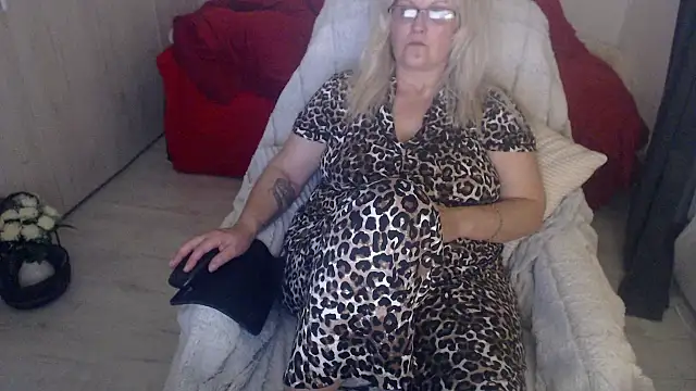 Chat XXX ao vivo de Divineblond