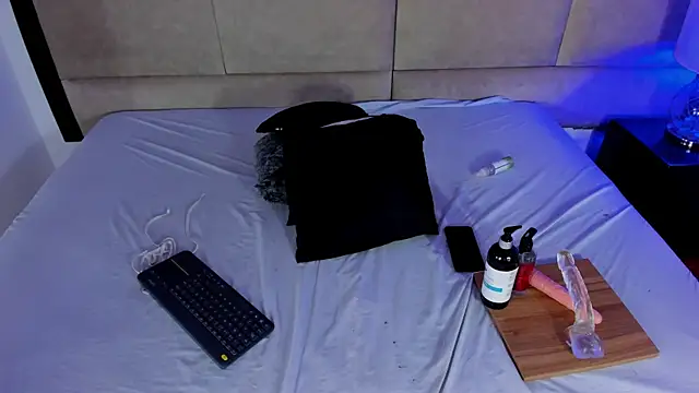 XXX chat uživo modela SofiiSweet