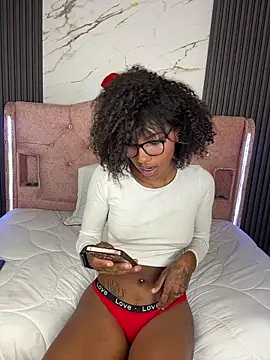 Morena_fire's Webcam Show