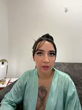 Czat XXX na żywo – EmmyEvans1