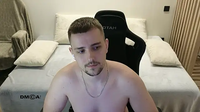 Larstar01 Adlı Modelin Canlı XXX Sohbeti