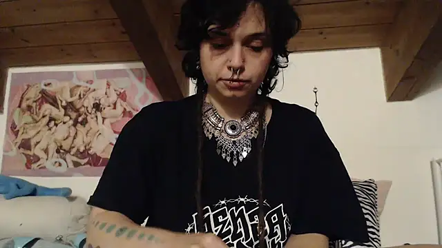 metamorphosiskin Chat XXX in diretta