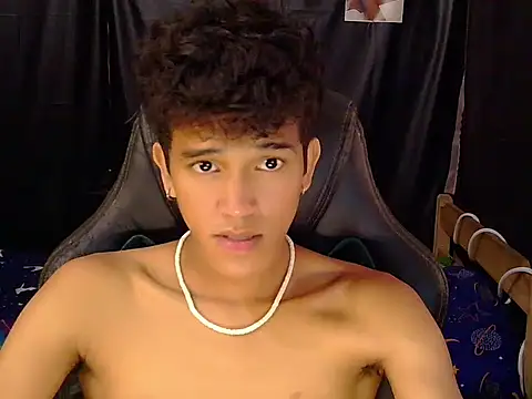 hugekenbigcock Show Webcam