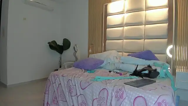 دردشة Taylor_Royal_ الجنسية المباشرة