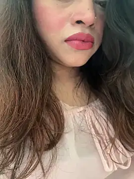 Show modela riya_sharma11 na web-kameri