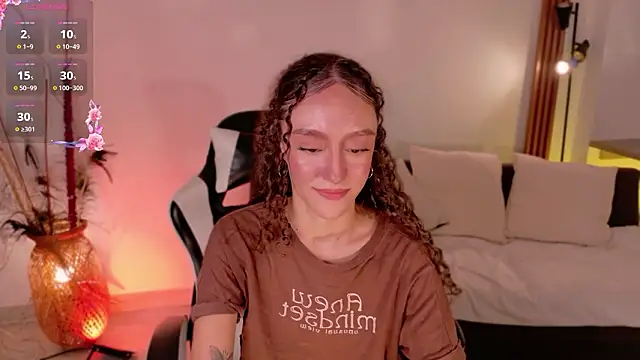 Chat +18 de ChloeMoreti ao vivo