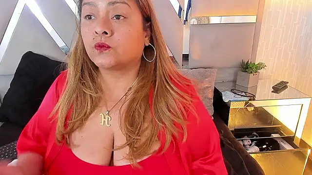 Pokazy przed kamerką – MonzerratBoyer