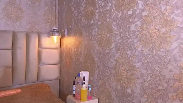 CrystalBrooke3x – Naživo XXX chat