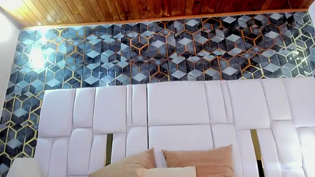 Chat XXX ao vivo de lia_mariana