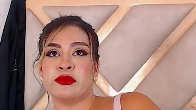 JoannaStanford's Live XXX Chat