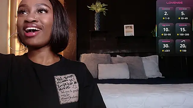 Chat +18 de nikkystorm1_ ao vivo