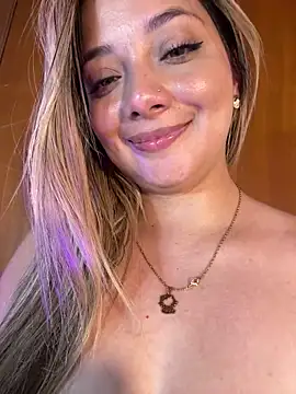 Chat +18 de FoxxySweet ao vivo