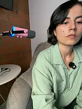 kanela3434 Adlı Modelin Canlı XXX Sohbeti