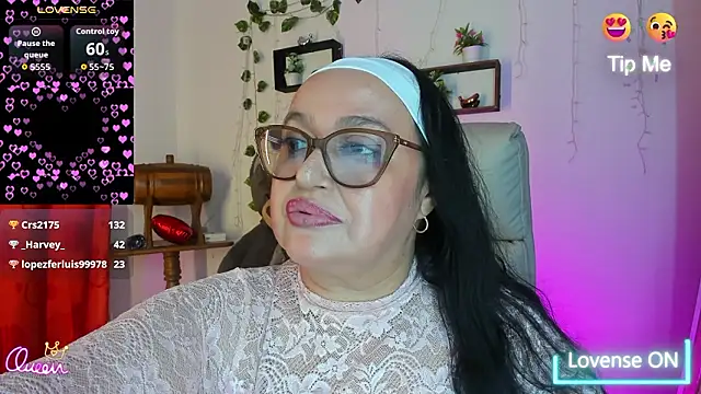 Gia_Nahomi Adlı Modelin Canlı XXX Sohbeti