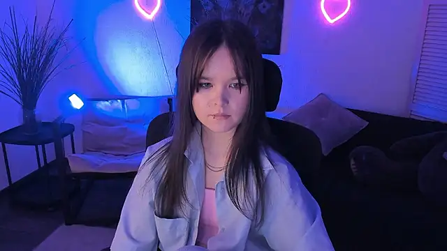 Elainebeness Adlı Modelin Canlı XXX Sohbeti