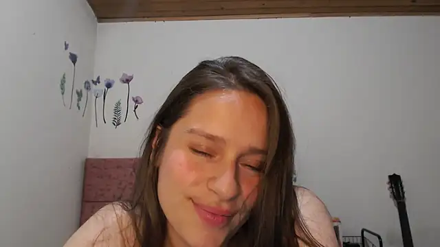 Serenity Adlı Modelin Canlı XXX Sohbeti