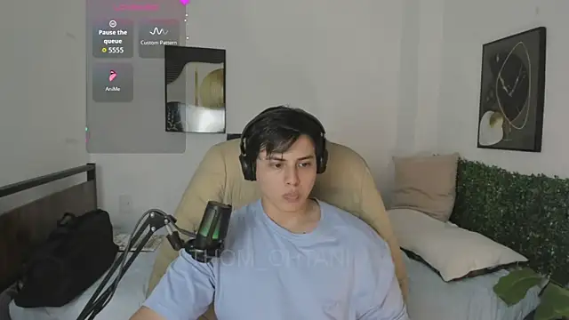 Thom_Ohtani Webcamshow