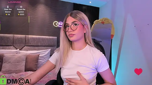 Arinextdoor Adlı Modelin Canlı XXX Sohbeti