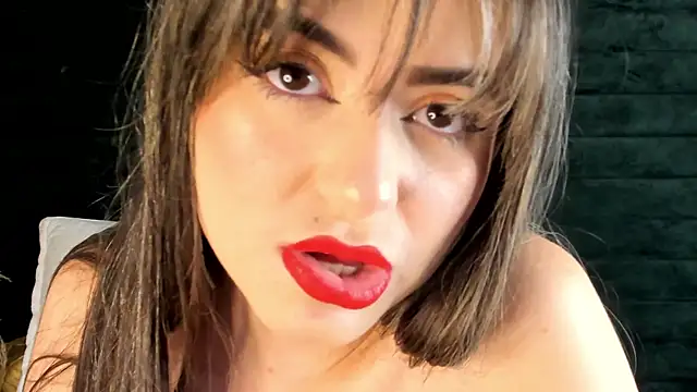 LiliCarterm Adlı Modelin Canlı XXX Sohbeti